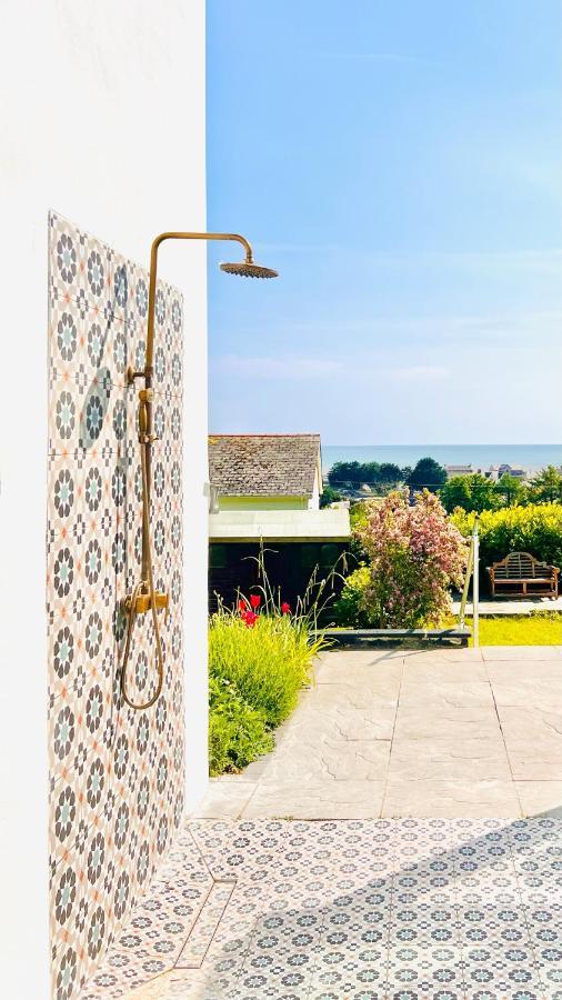 Gordy Hall -Sea Facing Welsh Cottage With Stunning Views Pendine Exteriör bild