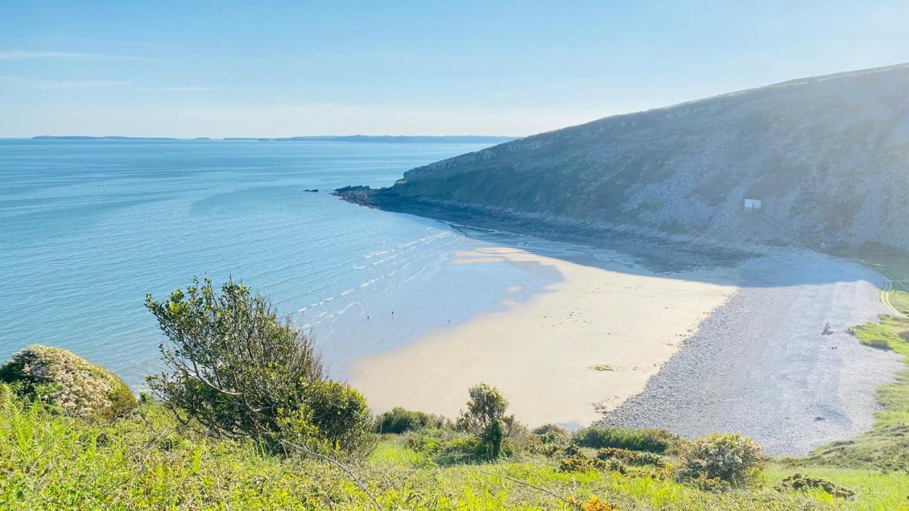 Gordy Hall -Sea Facing Welsh Cottage With Stunning Views Pendine Exteriör bild