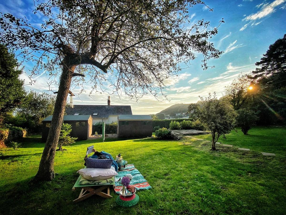 Gordy Hall -Sea Facing Welsh Cottage With Stunning Views Pendine Exteriör bild