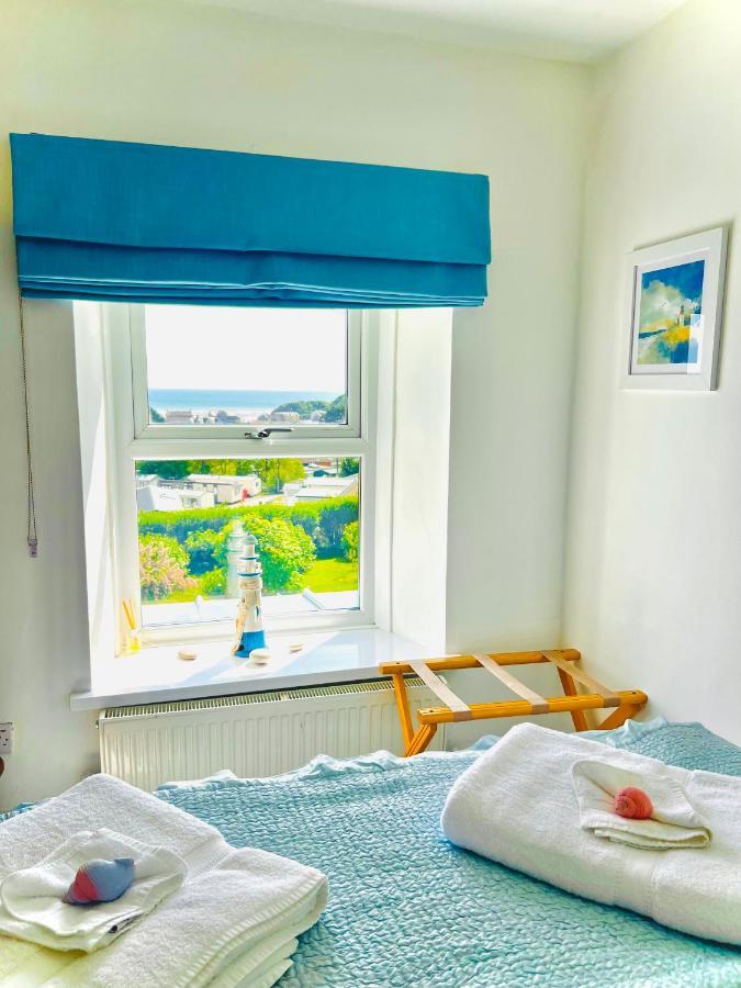 Gordy Hall -Sea Facing Welsh Cottage With Stunning Views Pendine Exteriör bild