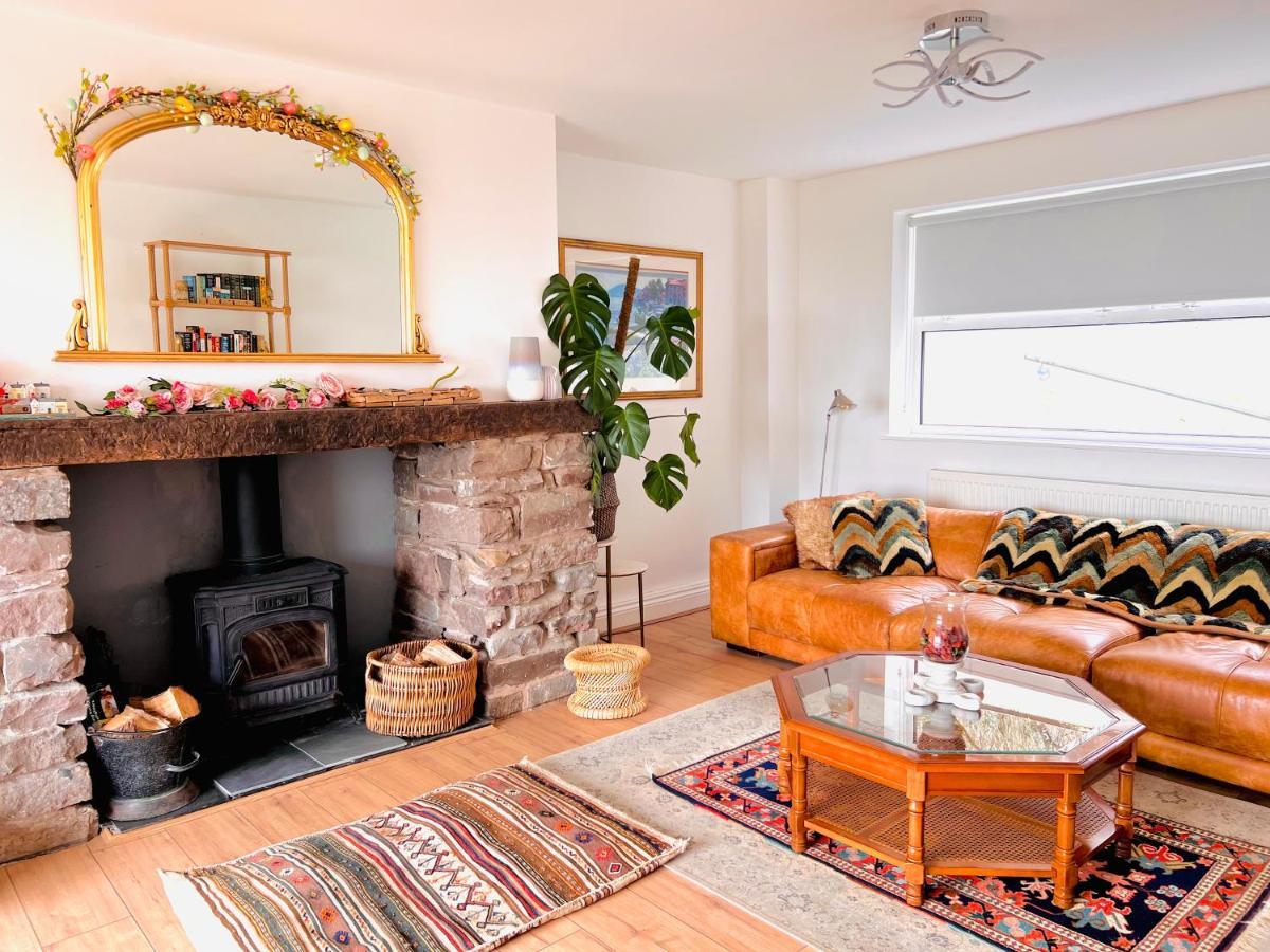 Gordy Hall -Sea Facing Welsh Cottage With Stunning Views Pendine Exteriör bild